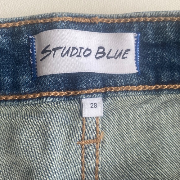 (A6) Studio Blue denim shorts, size 28, NWT - Picture 3 of 7